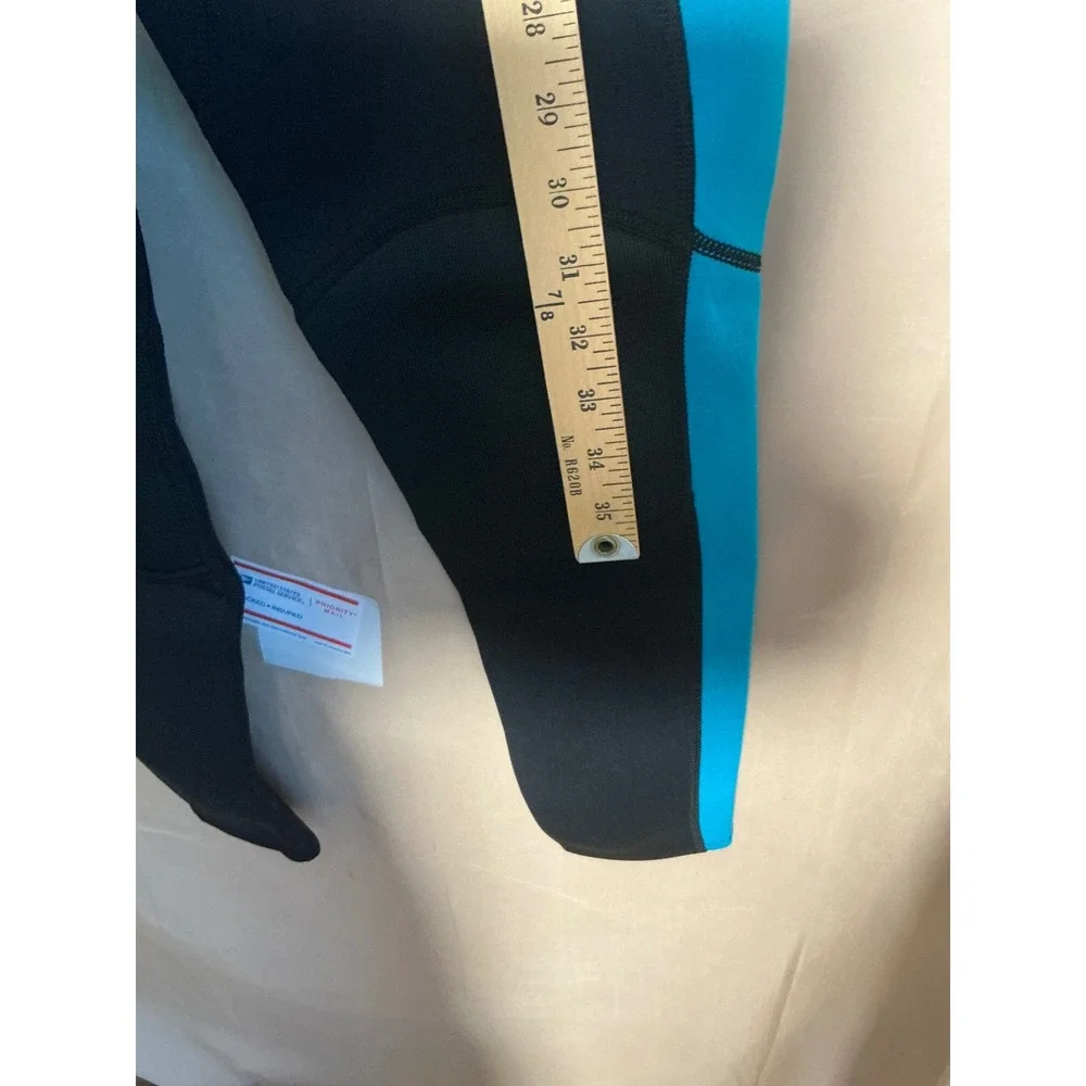 Hevto Wetsuit Kids Size 12 Black Blue New 3/2mm Neoprene Full Body Back Zip